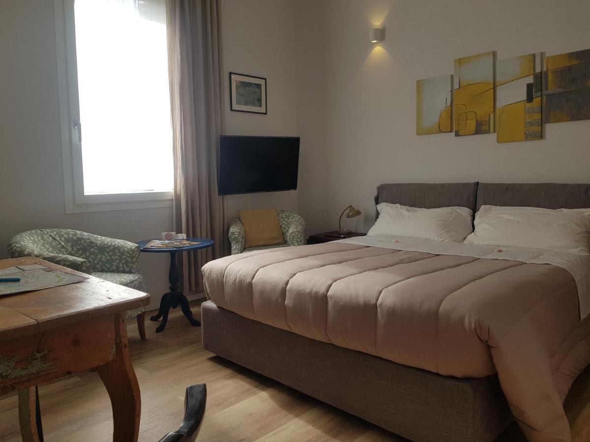 Nuova Porta Dei Musicisti - Locazione Turistica Hotell Verona Eksteriør bilde