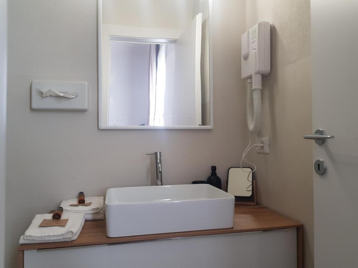 Nuova Porta Dei Musicisti - Locazione Turistica Hotell Verona Eksteriør bilde